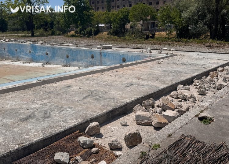 Pogledajte fotografije radova na Gradskom bazenu u Širokom Brijegu