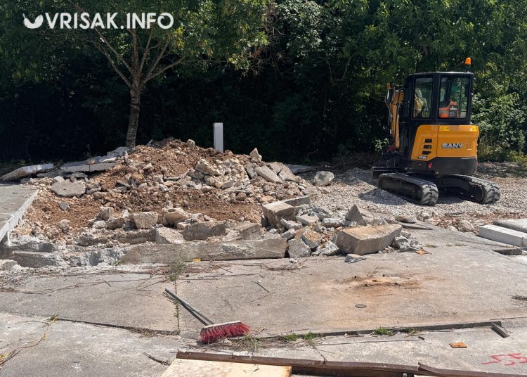 Pogledajte fotografije radova na Gradskom bazenu u Širokom Brijegu