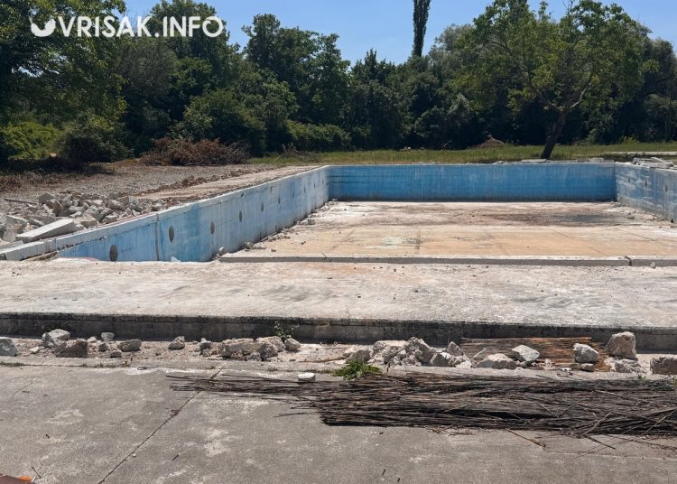 Pogledajte fotografije radova na Gradskom bazenu u Širokom Brijegu