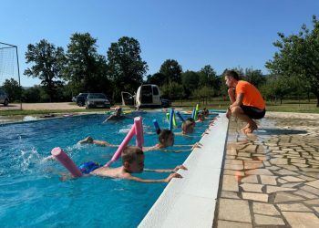 Škola plivanja u Širokom Brijegu vrši upise za 2025. godinu