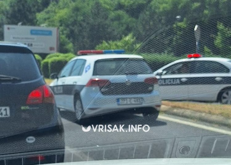 Prometna nezgoda u Mostaru: Sudarili se automobil i motocikl