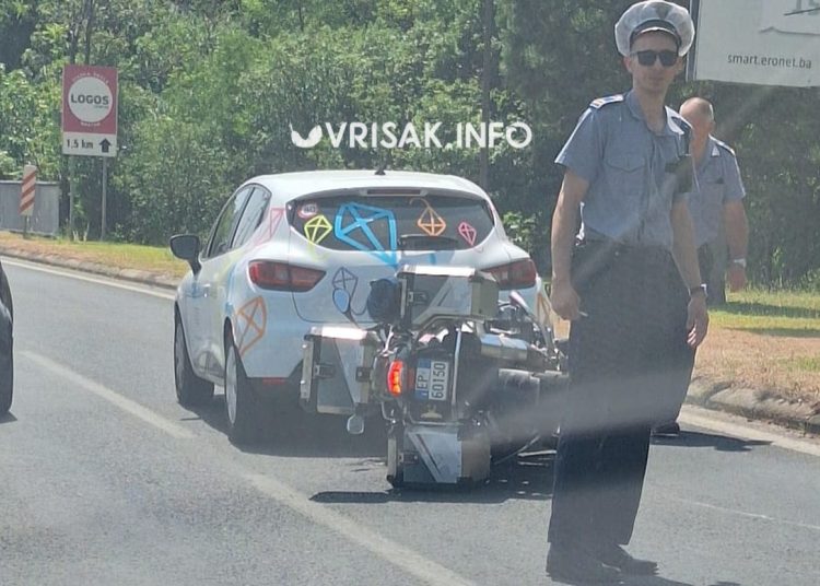 Prometna nezgoda u Mostaru: Sudarili se automobil i motocikl