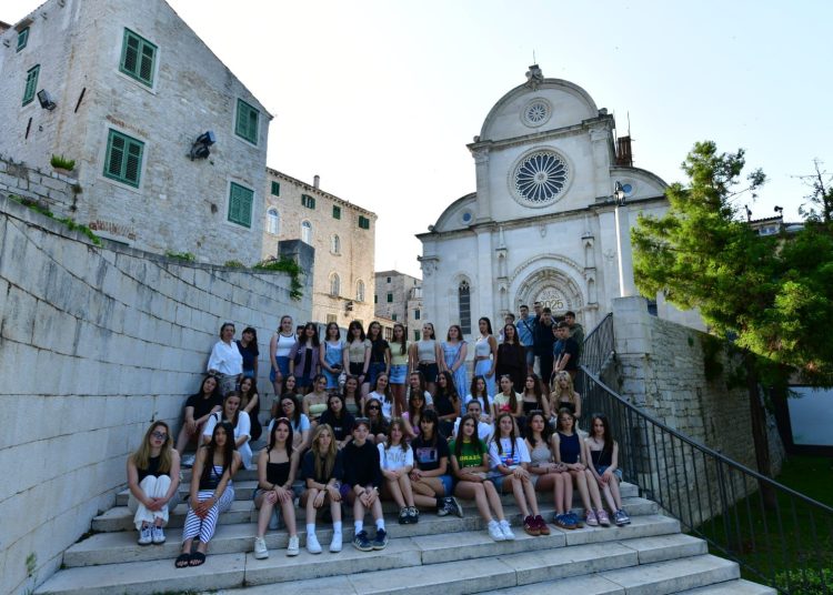 Foto: Gimnazija fra Dominika Mandića