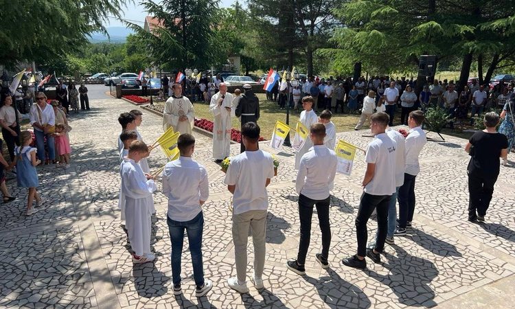 Široki Brijeg: Proslavljen blagdan sv. Ante u Ljubotićima