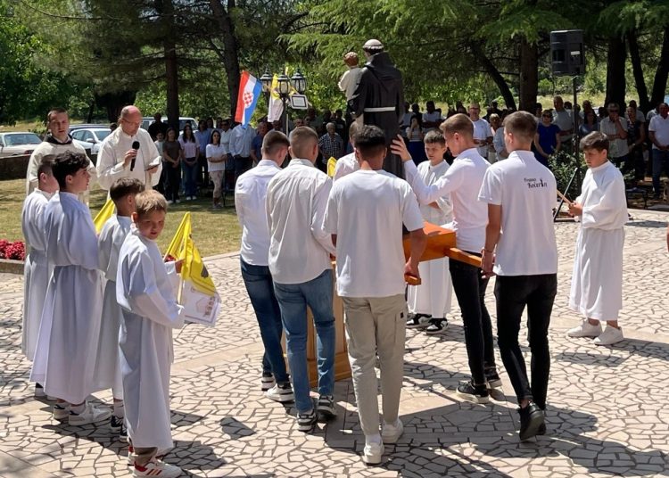 Široki Brijeg: Proslavljen blagdan sv. Ante u Ljubotićima