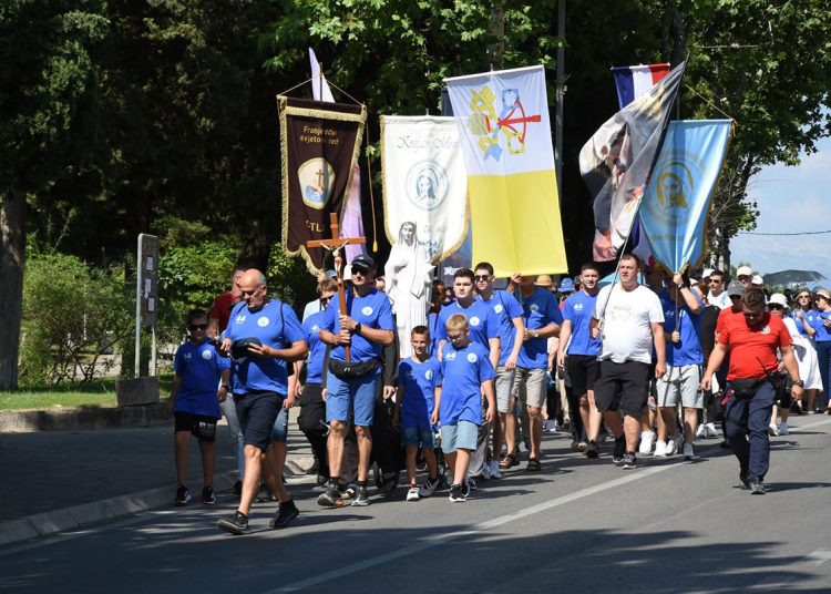 Održano veliko zavjetno hodočašće od Čitluka do Međugorja