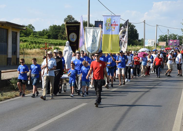 Održano veliko zavjetno hodočašće od Čitluka do Međugorja