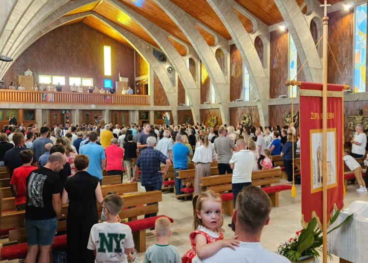 Široki Brijeg: Druga večer Trodnevnice sv. Petra i Pavla na Kočerinu