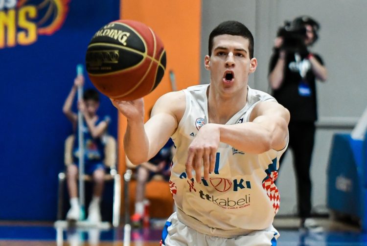 Josip Čović potpisao novi ugovor s HKK Široki