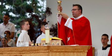 Foto: Franjevački samostan i Župa sv. Ante Padovanskog Humac - Ljubuški