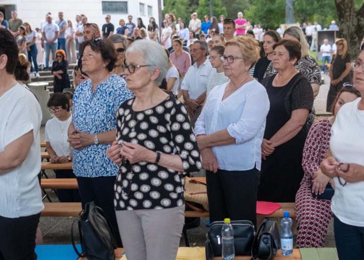 Foto: Franjevački samostan i Župa sv. Ante Padovanskog Humac - Ljubuški