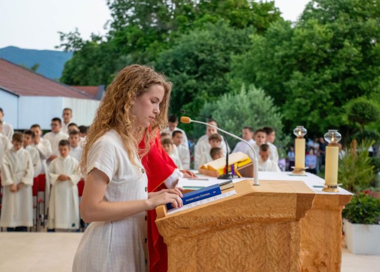 Foto: Franjevački samostan i Župa sv. Ante Padovanskog Humac - Ljubuški