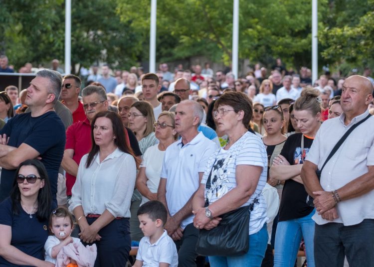Foto: Franjevački samostan i Župa sv. Ante Padovanskog Humac - Ljubuški