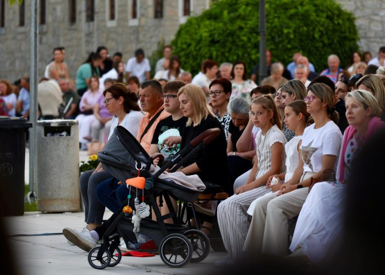 Foto: Franjevački samostan i Župa sv. Ante Padovanskog Humac - Ljubuški