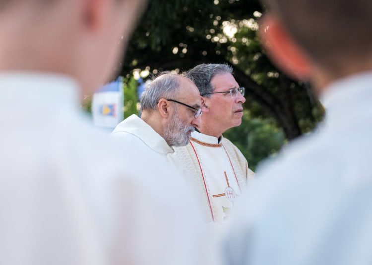 Foto: Franjevački samostan i Župa sv. Ante Padovanskog Humac - Ljubuški