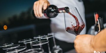 Ljubuški: Trnjak Fest okupio brojne zaljubljenike u vino