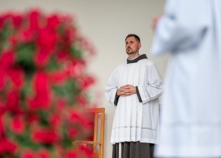 Foto: Franjevački samostan i Župa sv. Ante Padovanskog Humac - Ljubuški