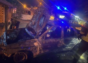 Mostarski vatrogasci intervenirali u Rodoču: Požar uništio više vozila