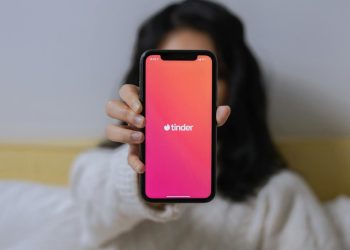 Na Tinderu od sada možete dogovoriti spoj u četvero