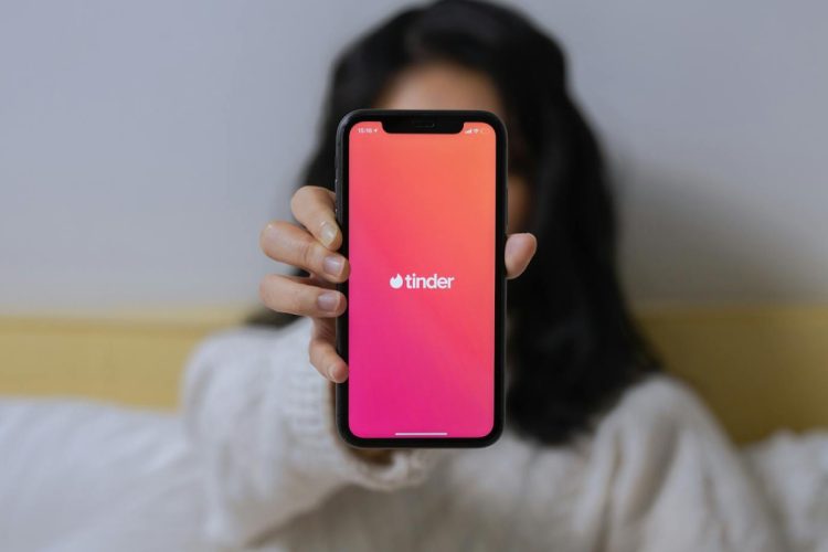 Na Tinderu od sada možete dogovoriti spoj u četvero