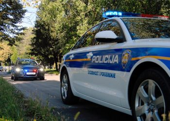 Pijani kod Plitvica napali putnike iz Srbije: ‘Moj did se borio protiv vas!’