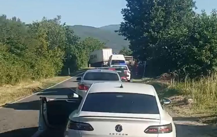 Prometna nezgoda kod Mostara, jedna osoba ozlijeđena