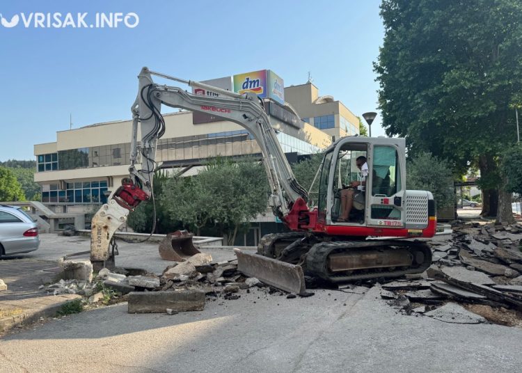 Široki Brijeg: Radovi na Trgu dr. Ante Starčevića se šire