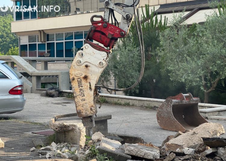 Široki Brijeg: Radovi na Trgu dr. Ante Starčevića se šire