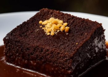 Recept za turski mokri kolač: Sočniji desert od ovoga teško ćete naći