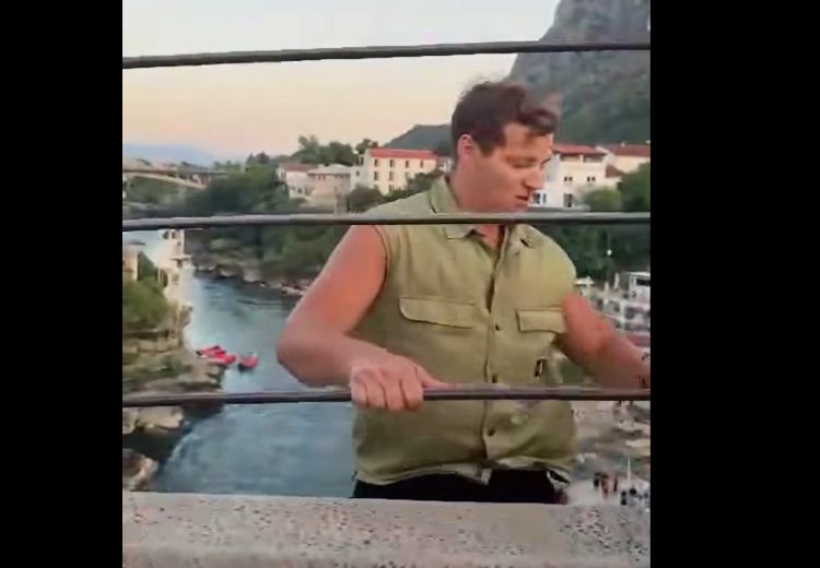 Pogledajte skok Švicarca sa Starog mosta iz drugog kuta