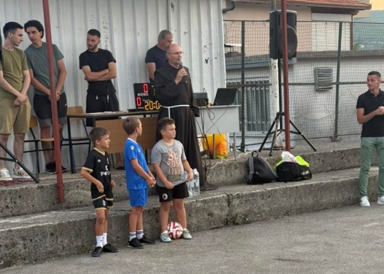 Široki Brijeg: Otvoren 47. Petrovdanski malonogometni turnir na Kočerinu