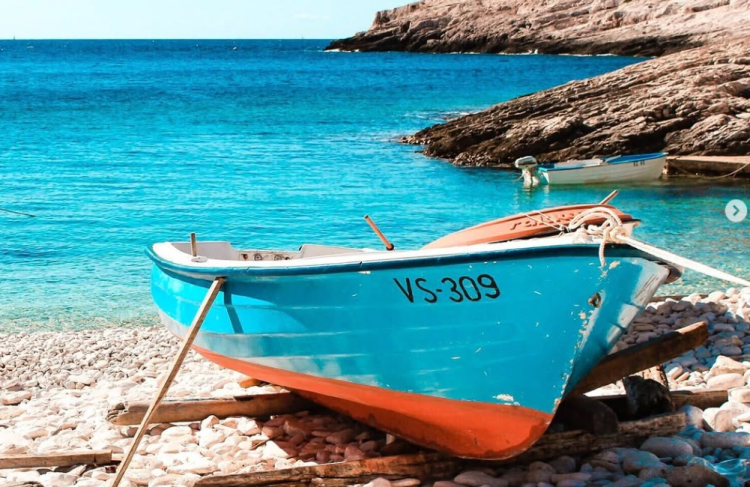 Čarobna uvala na otoku Visu: Skriveni raj