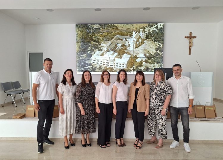 Svečana dodjela svjedodžbi 69. naraštaja Gimnazije fra Dominika Mandića