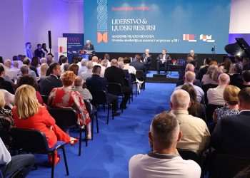 U Mostaru predstavljeno troknjižje Dragana Čovića