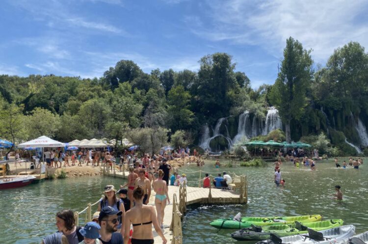 Stanovnici BiH sve češće biraju domaća izletišta i kupališta