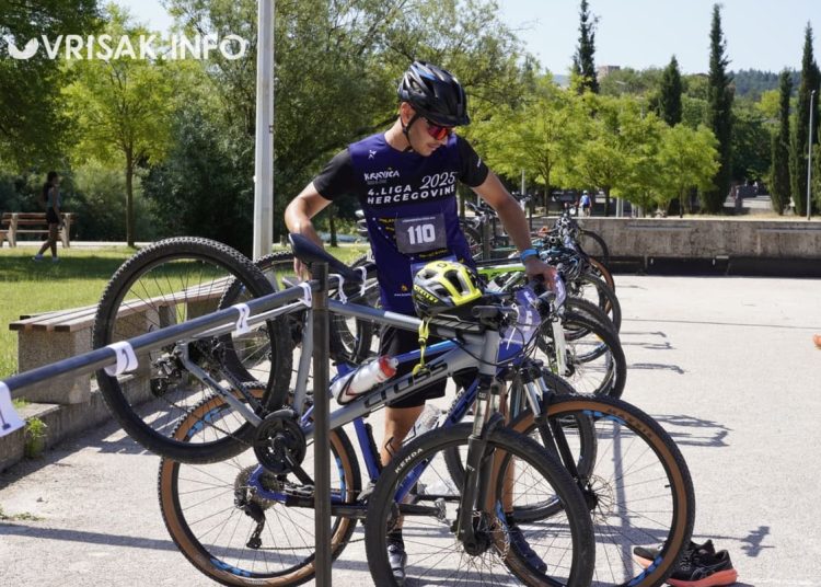 Veliki broj trkača na Širokobriješkoj petici i Kros duatlonu