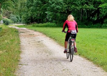 Zašto je bicikliranje savršena ljetna aktivnost: Zdravlje, forma i užitak na dva kotača