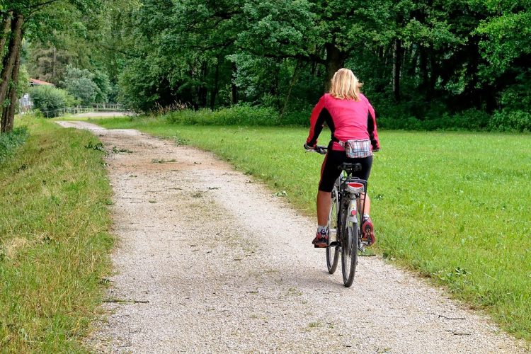Zašto je bicikliranje savršena ljetna aktivnost: Zdravlje, forma i užitak na dva kotača