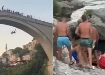 Trenutak ludosti u Mostaru: Turist skočio s  Starog mosta u odjeći i obući