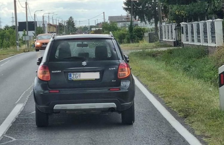 Uočavate li sigurnosni problem na ovom automobilu?