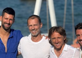 Svaka čast: Pogledajte što je Đoković napisao na majici za Modrića