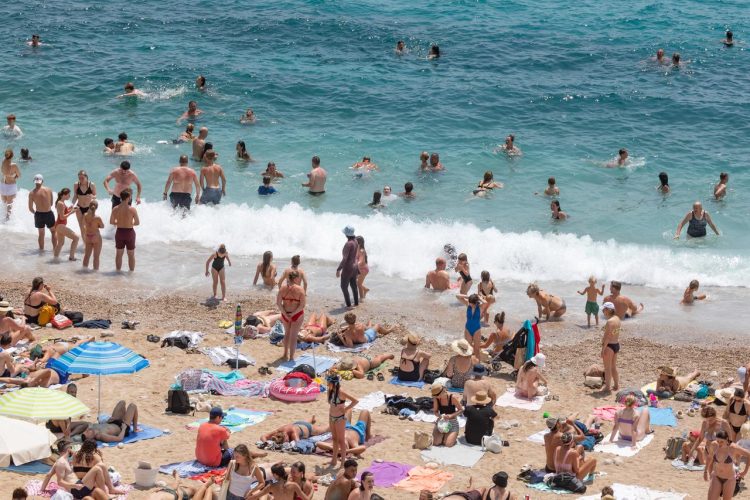 Od 2022. cijene skočile: Pizza 16 eura, voda 5 eura, Hrvatska preskupa za turiste i BH građane