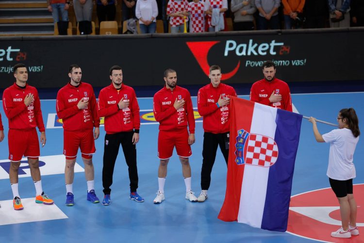 Srpski klub raskinuo ugovor s bivšim hrvatskim reprezentativcem zbog odlaska na Thompsonov koncert