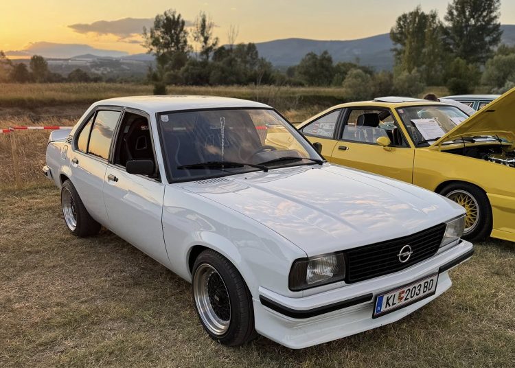 Foto: Opel oldschool club Hercegovina