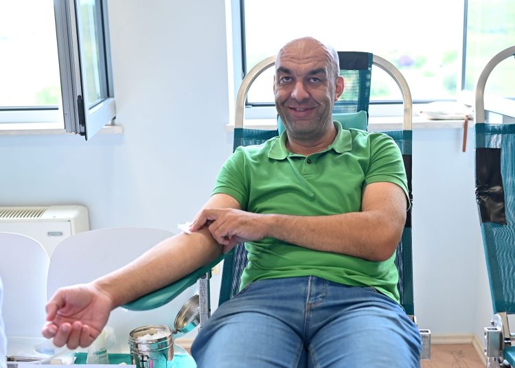 Grude: Djelatnici tvrtke Violeta darovali 38 doza krvi