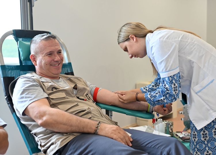 Grude: Djelatnici tvrtke Violeta darovali 38 doza krvi