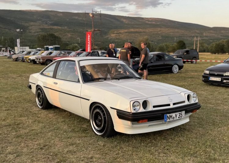 Foto: Opel oldschool club Hercegovina