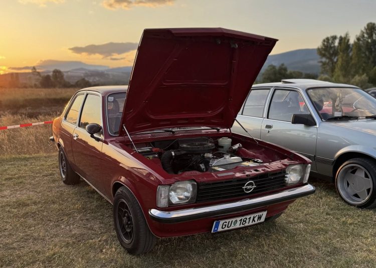 Foto: Opel oldschool club Hercegovina