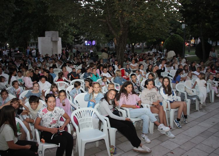 Posušje: Kino pod zvijezdama najposjećenija manifestacija Posuškog lita