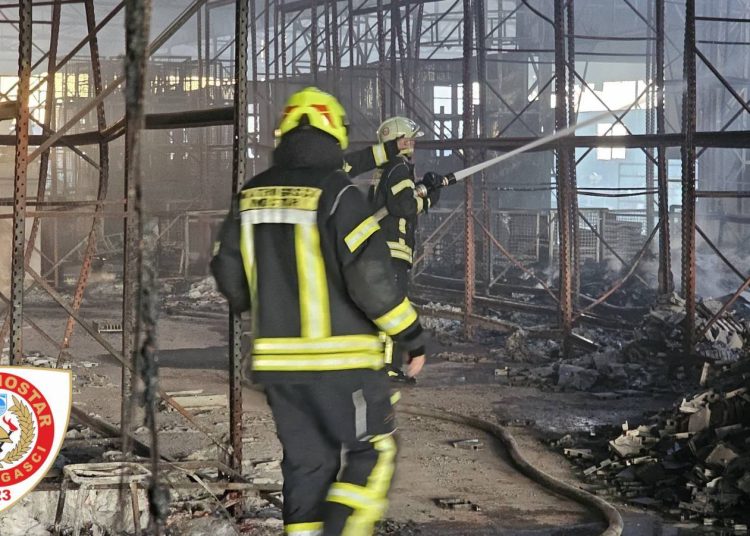 Mostar: Objavljene fotografije štete u firmi Interkomerc